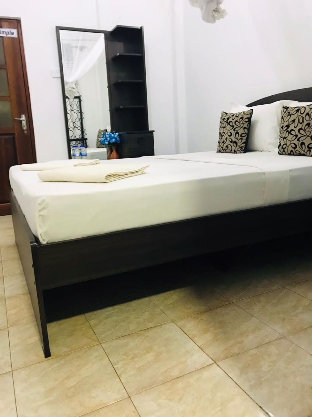 Kavee Transit Hotel 카투나야크 외부 사진