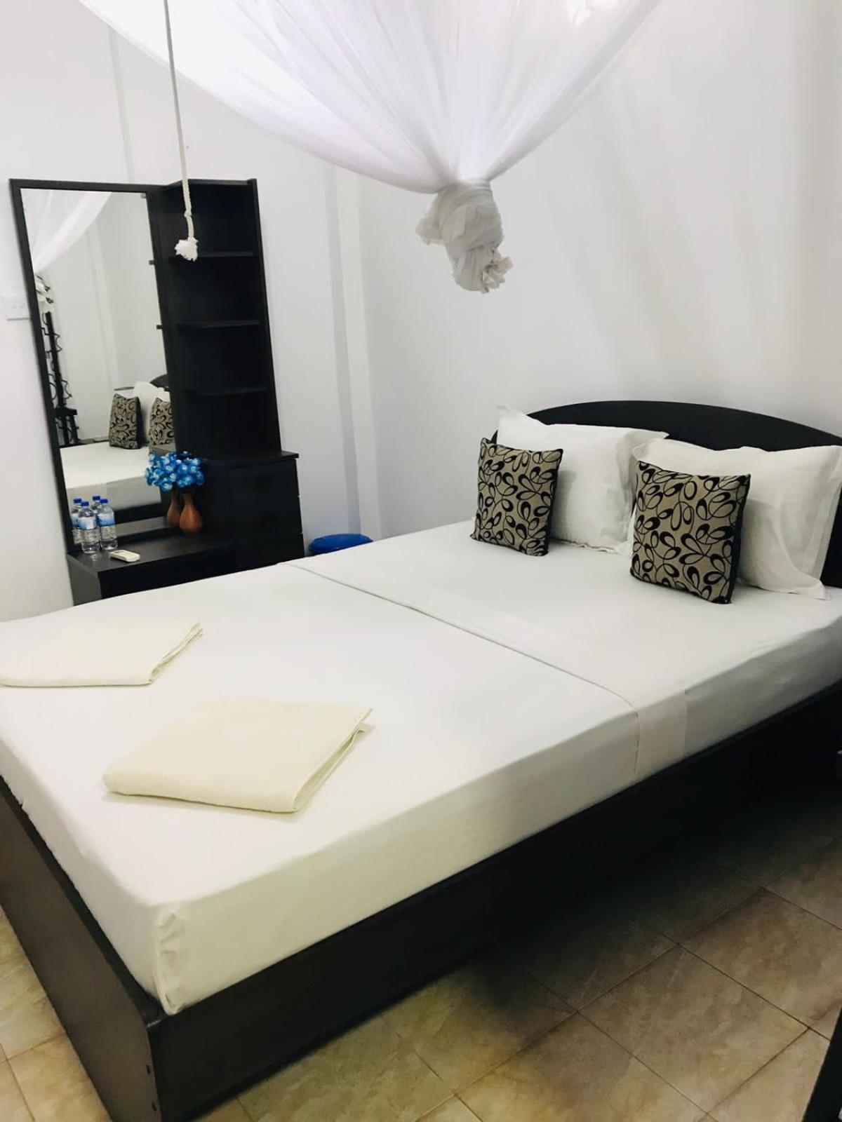 Kavee Transit Hotel 카투나야크 외부 사진
