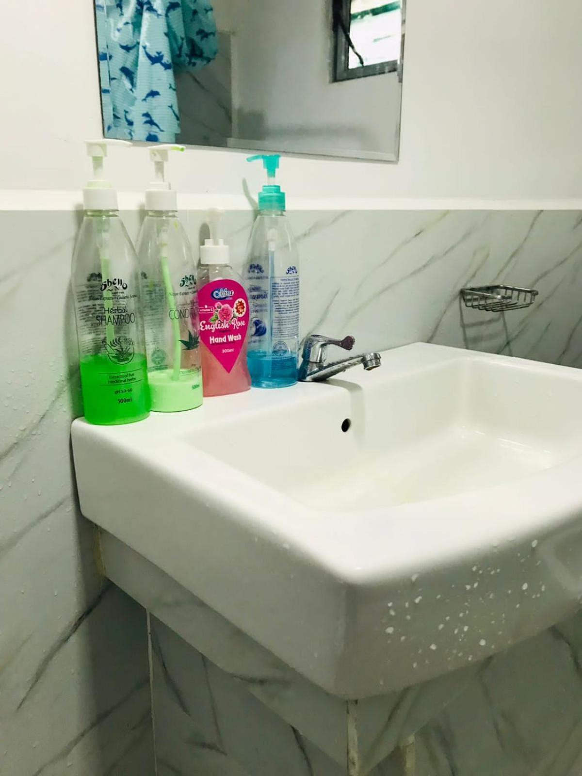 Kavee Transit Hotel 카투나야크 외부 사진